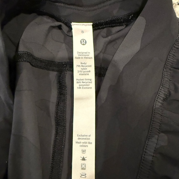 Lululemon Adapted State High Rise Jogger Full Length Black Camo - Size 8 - Picture 2 of 5